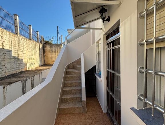 إقامة فاخرة بإطلالة مباشرة على البحر – أشقار طنجة 
